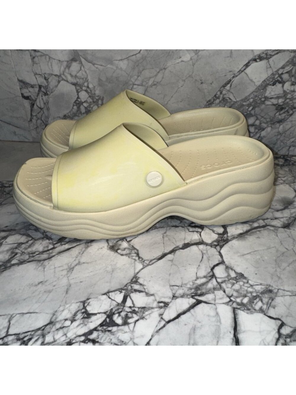 Crocs Sandals Women's Size 9 Platform Skyline Slides Light Yellow Shoes